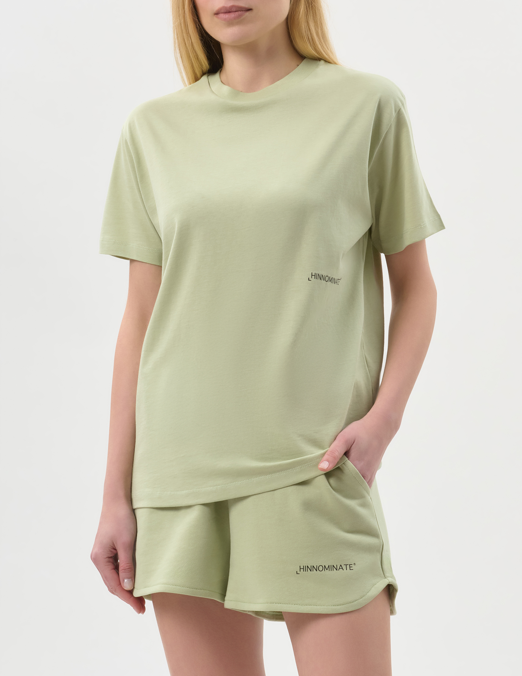 

Костюм, Зеленый