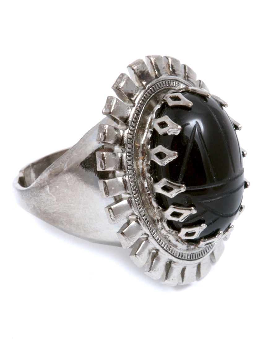 

Кольцо, Черный