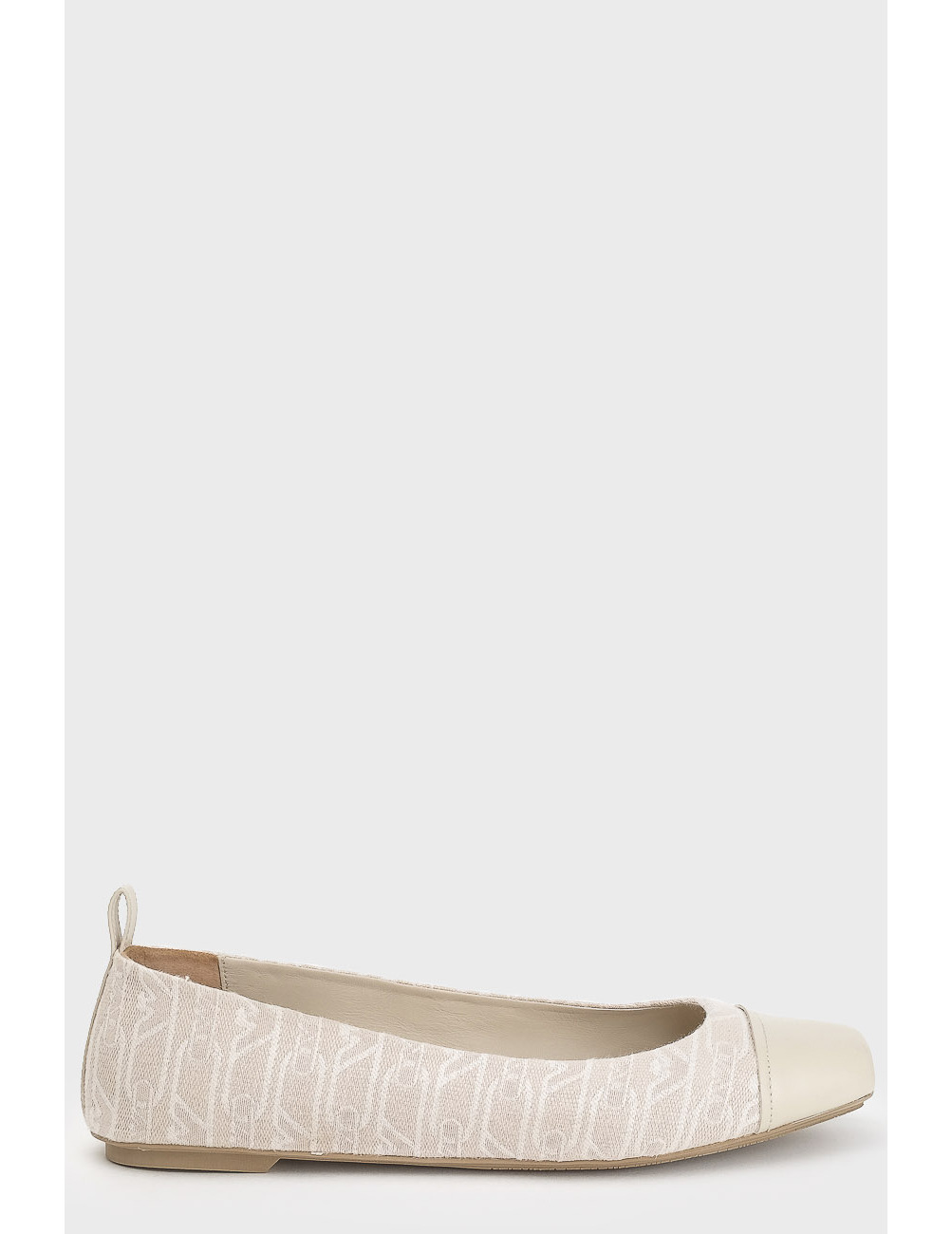 

Балетки, Бежевый