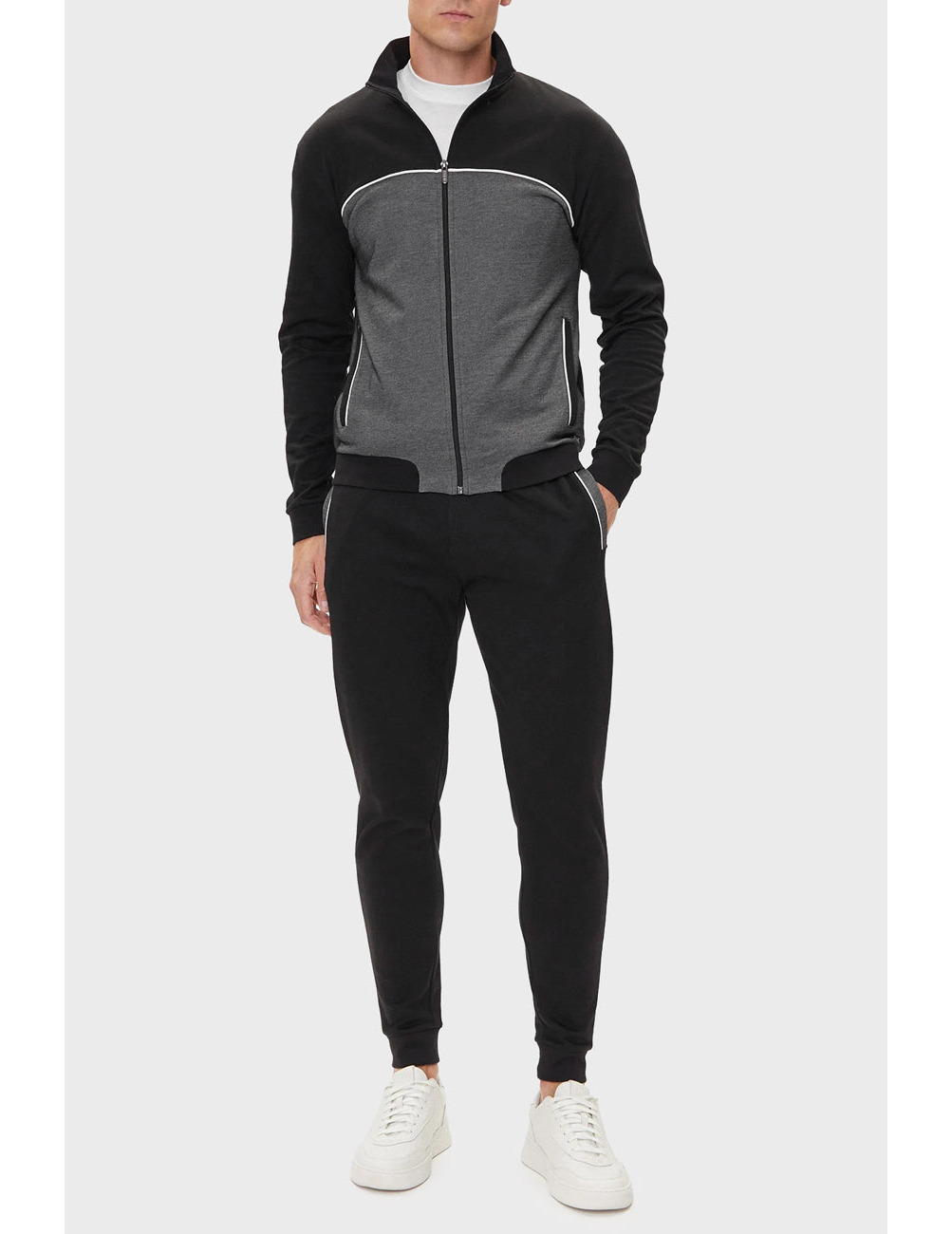 

Спортивный костюм, Черный