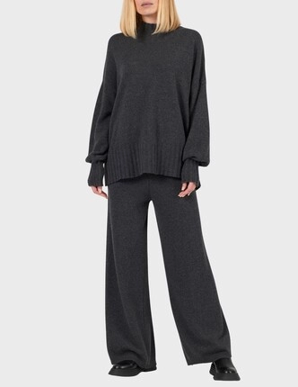 CLOTHE костюм