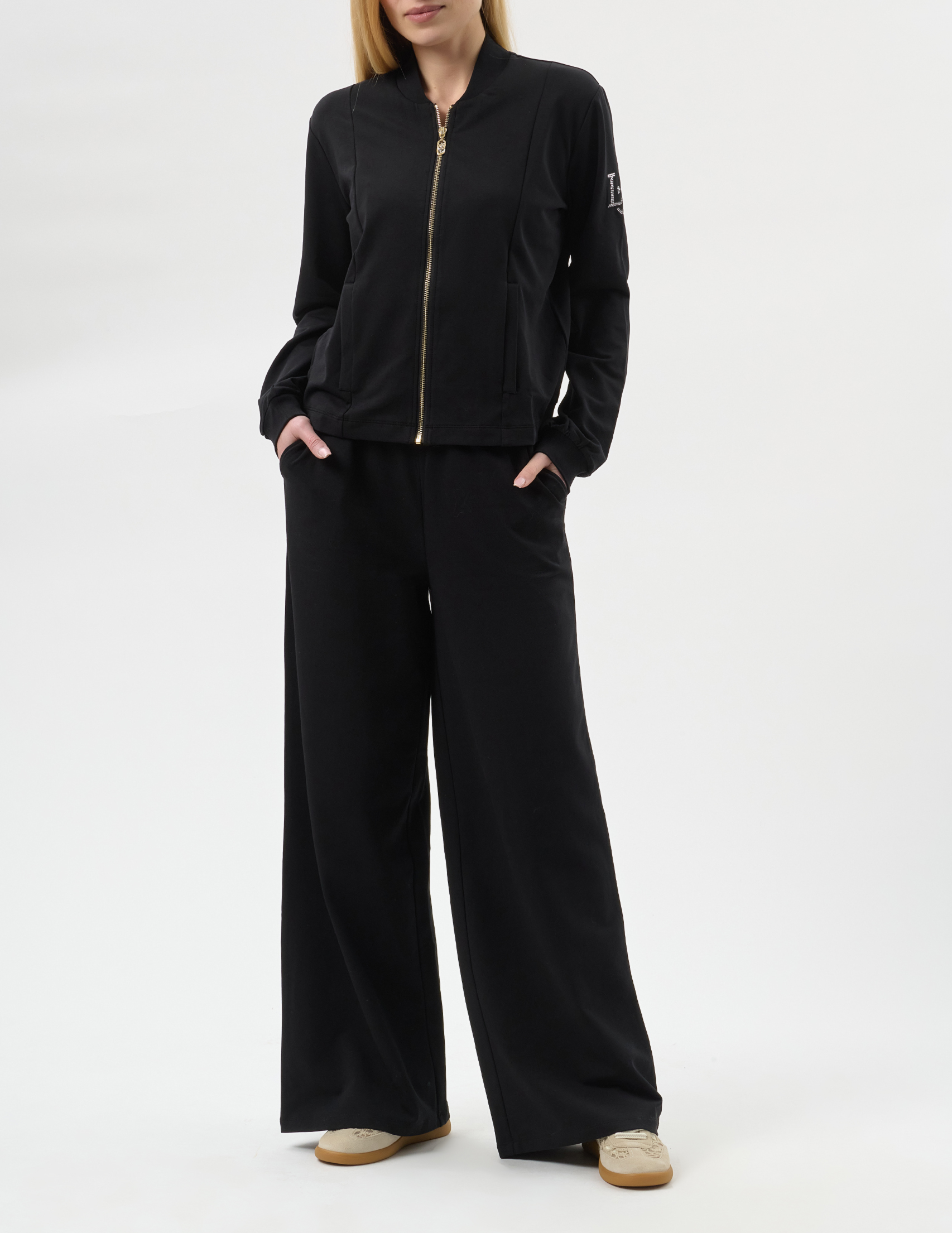 

Костюм спортивный, Черный