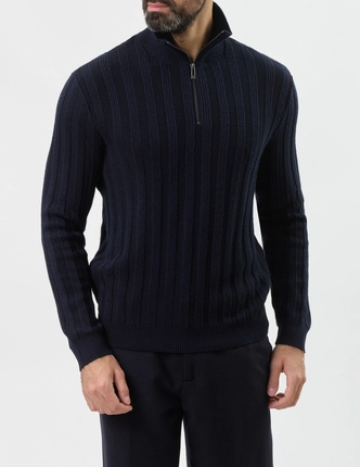 ARMANI EXCHANGE светр