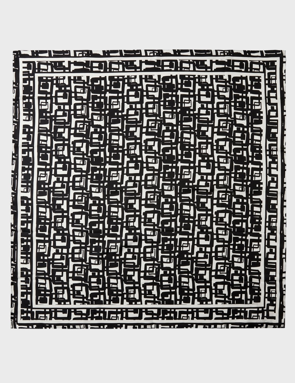 

Платок, Черный