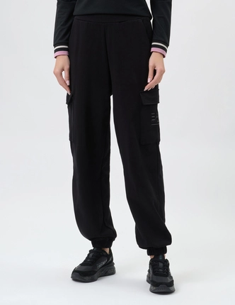EA7 EMPORIO ARMANI спортивные брюки