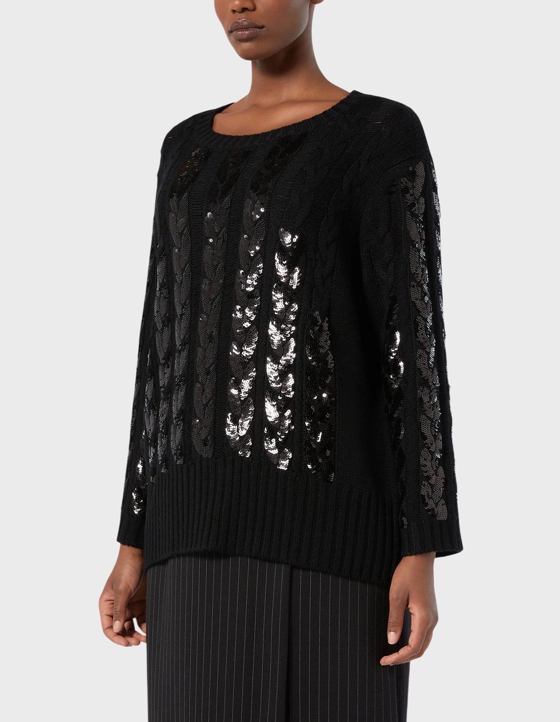 

Свитер, Черный