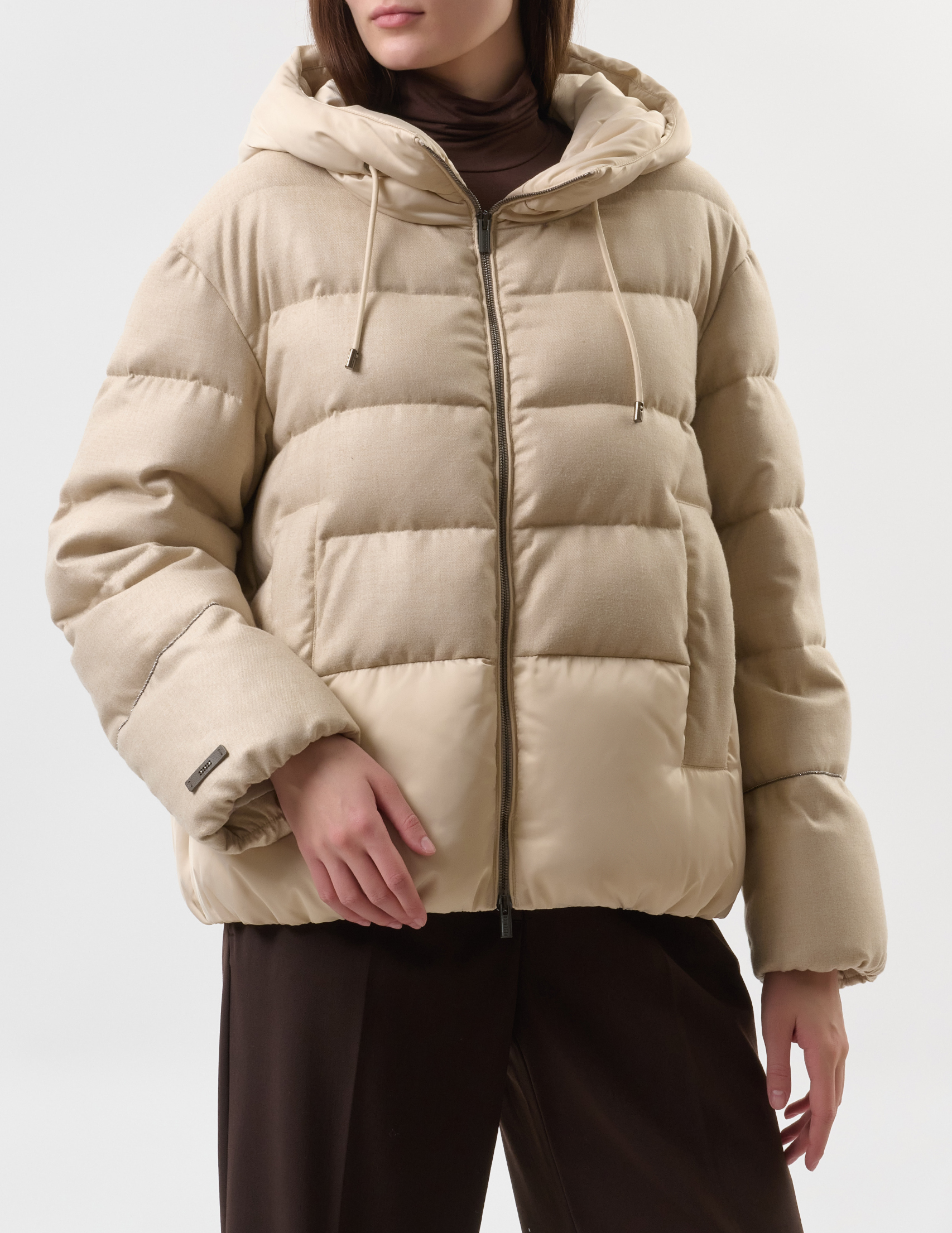 

Пуховик, Бежевый