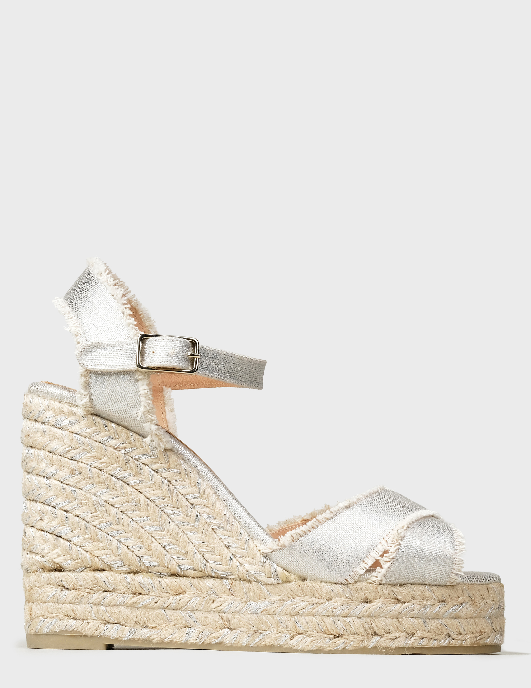 

Босоножки, Бежевый