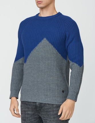 GUESS свитер