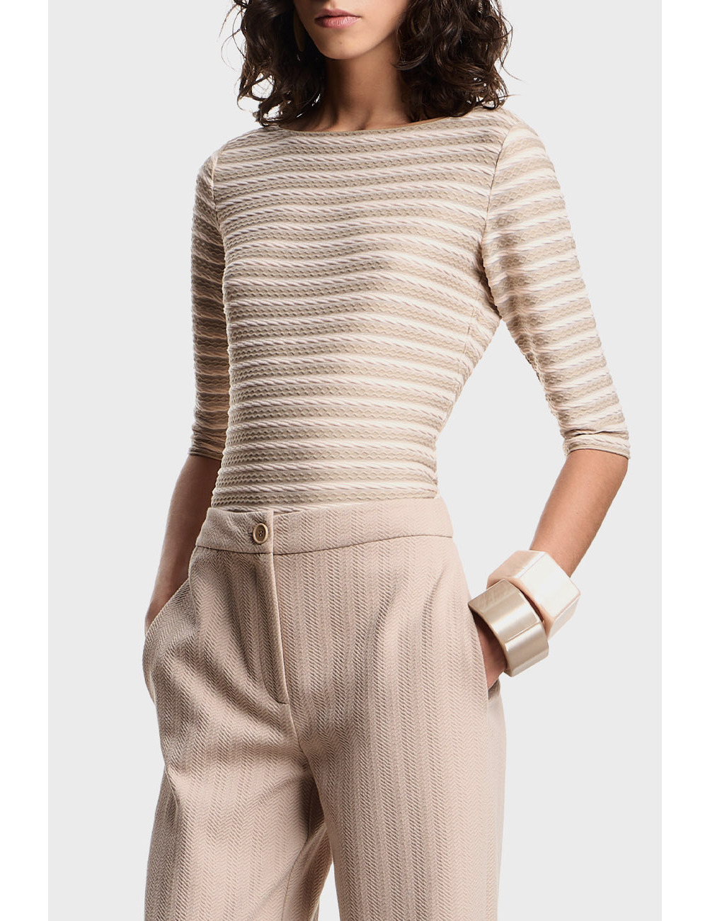 

Джемпер, Бежевый