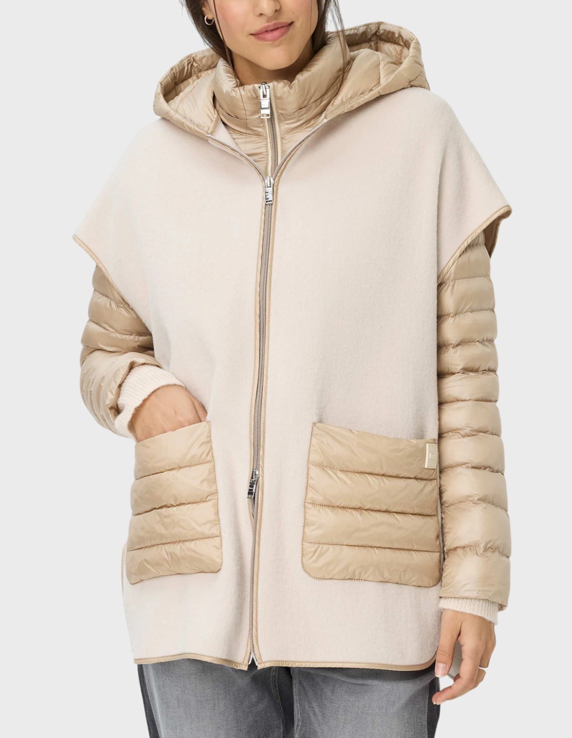 

Жилет, Бежевый