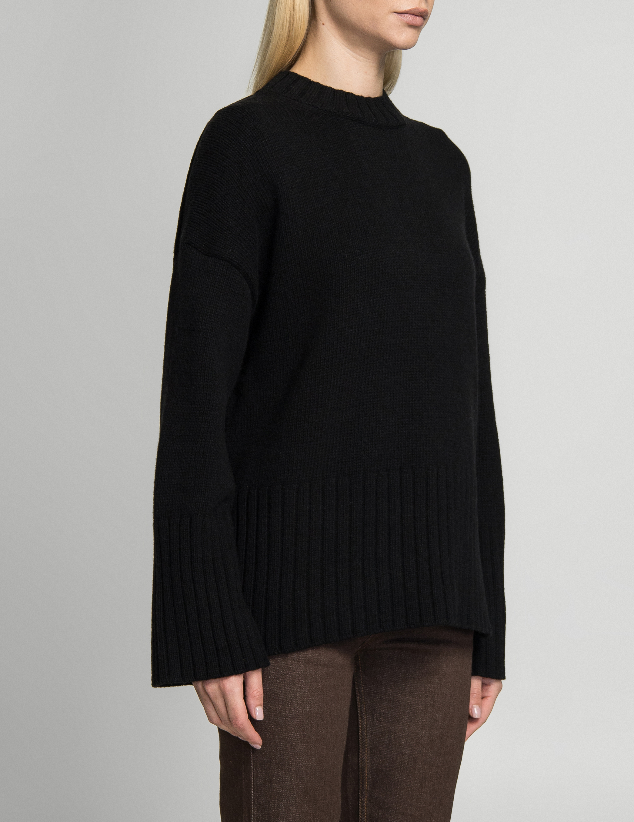 

Свитер, Черный