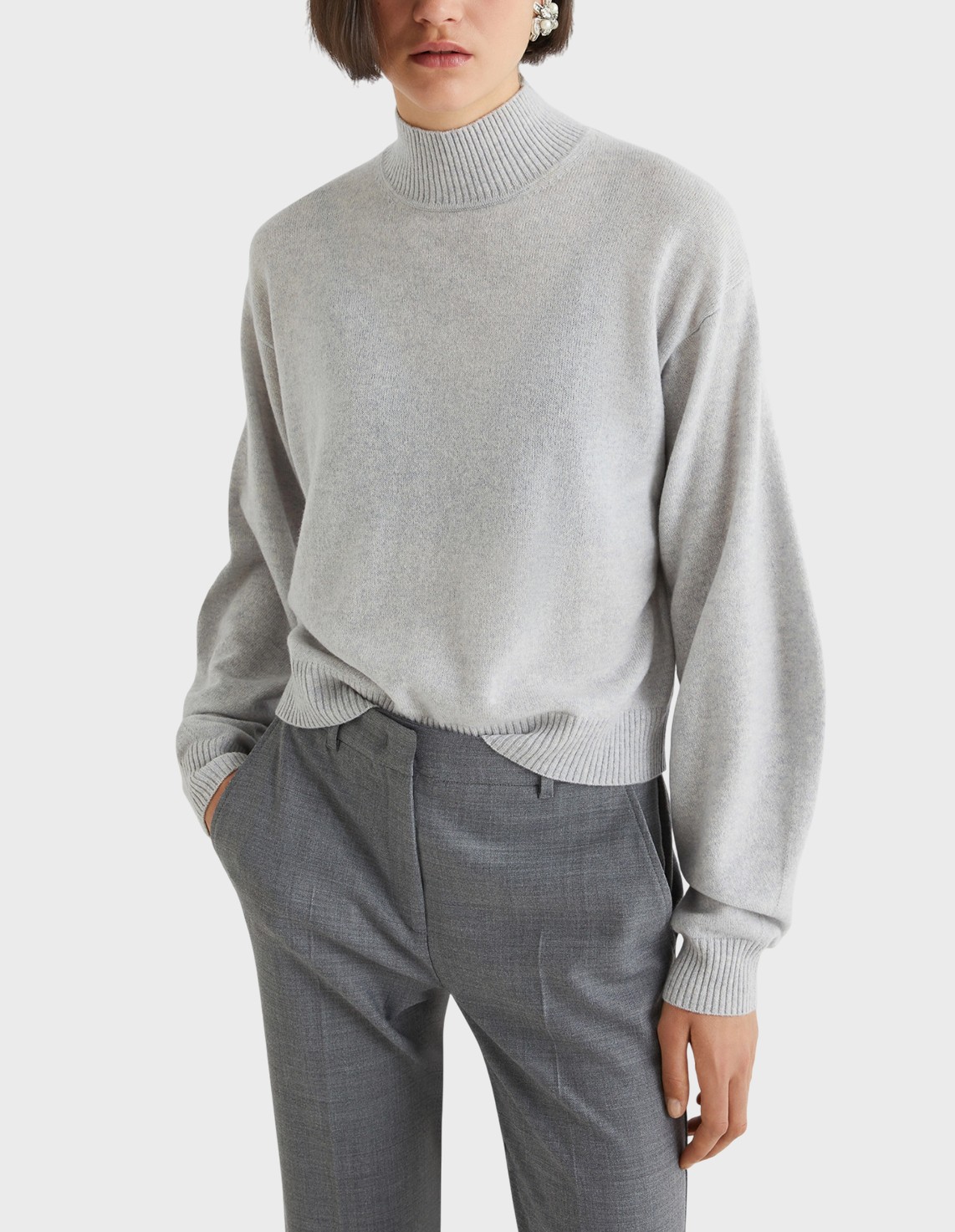 

Свитер, Серый