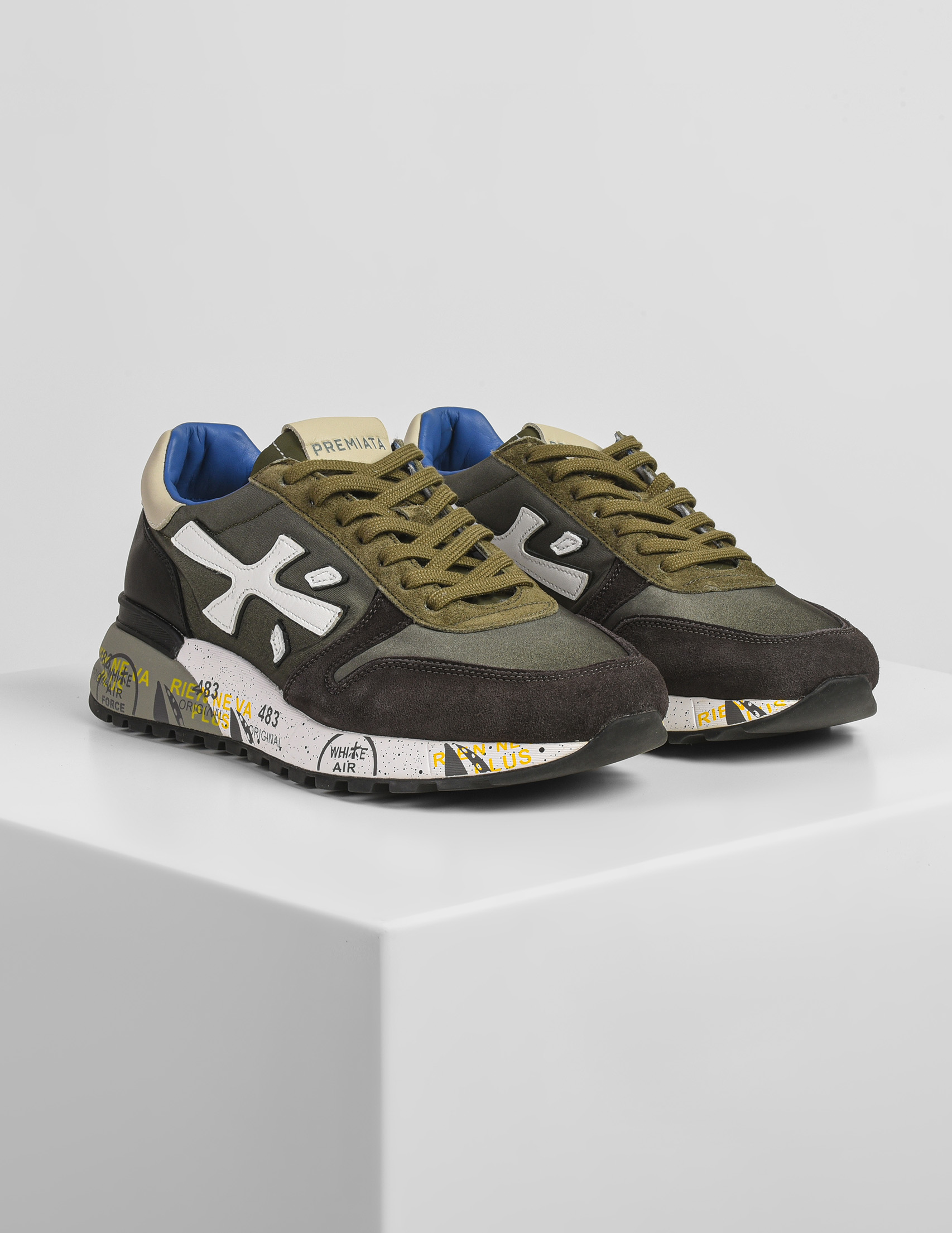 

Кроссовки, Зеленый