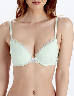 PRETTY POLLY