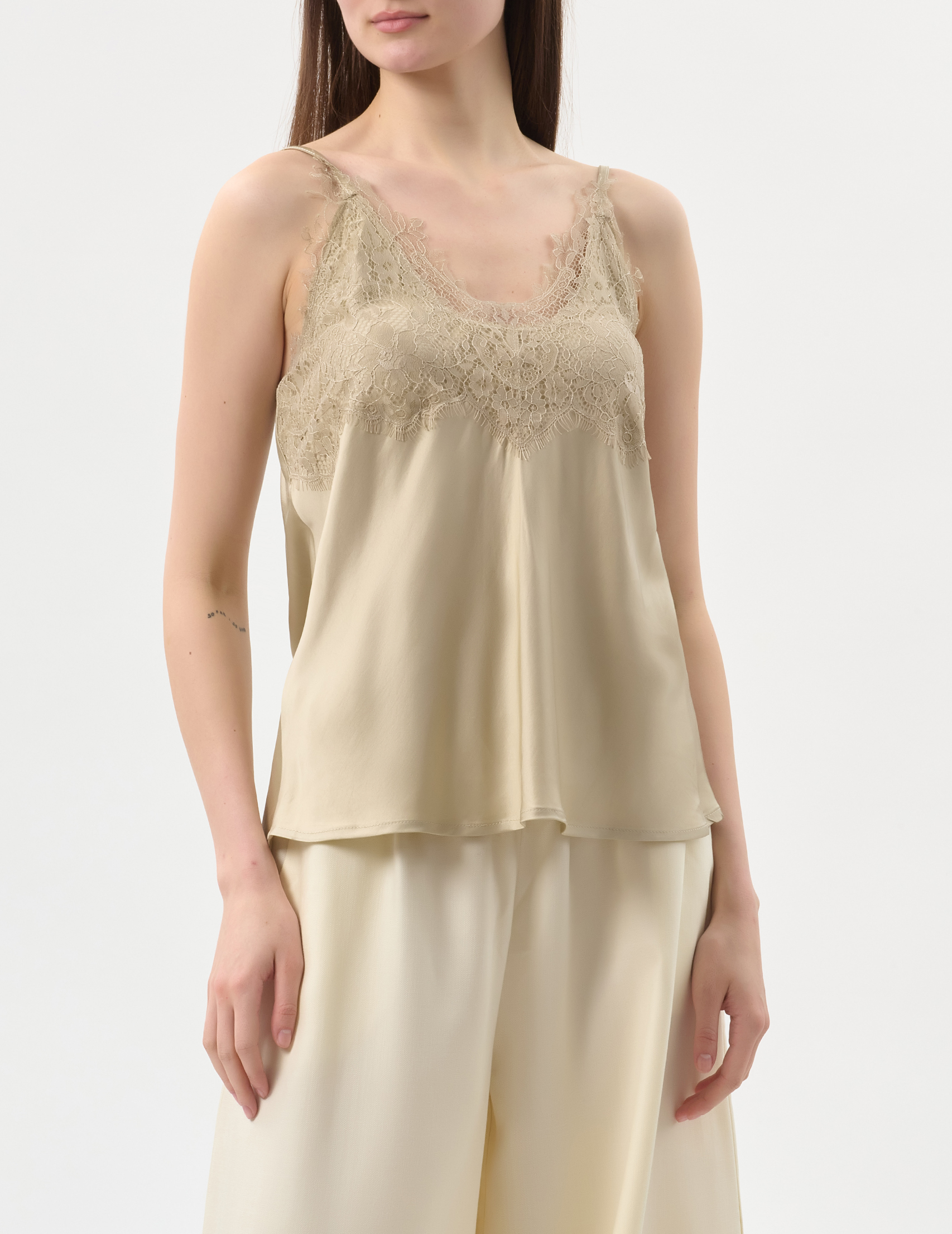 

Топ, Бежевый