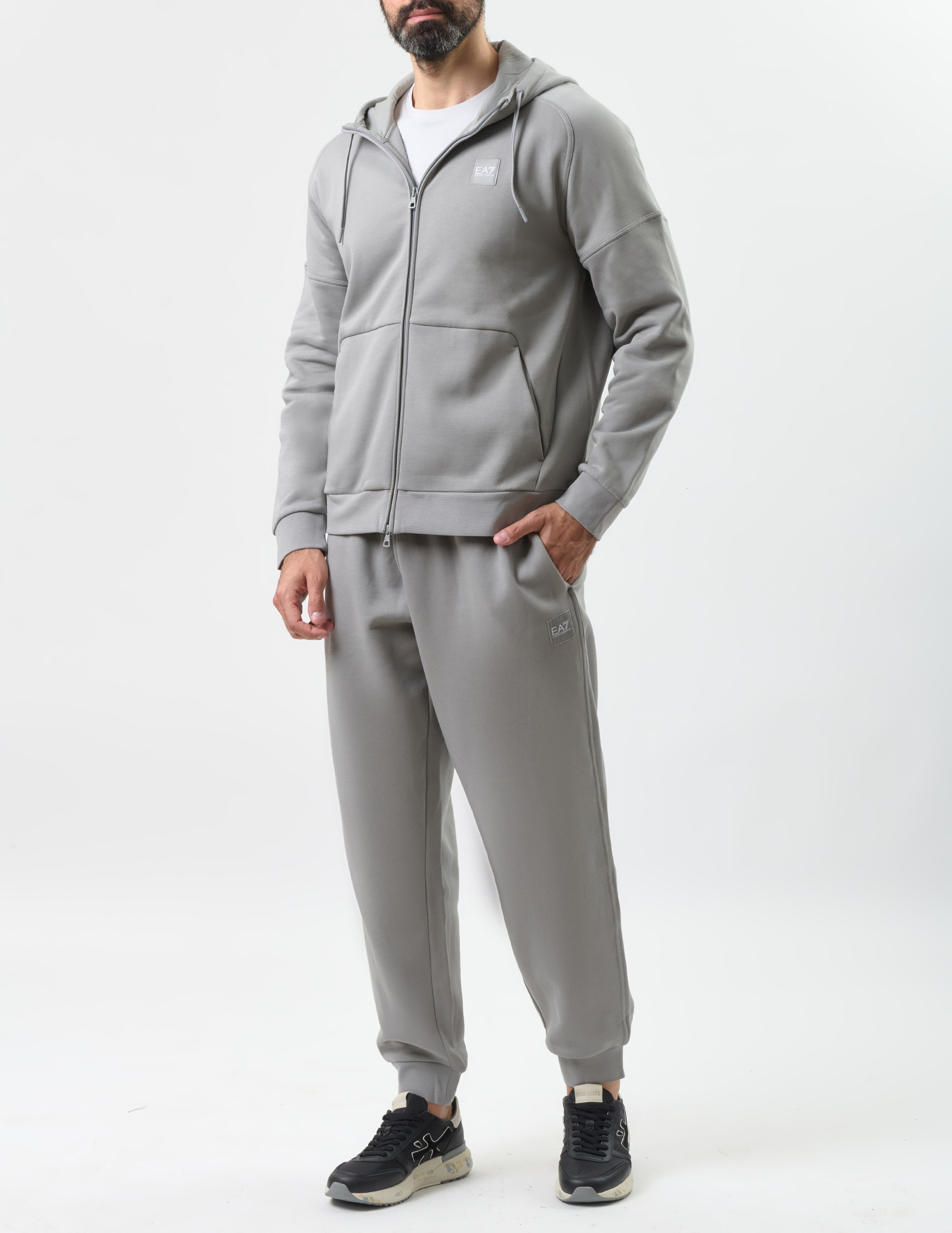 

Спортивный костюм, Серый