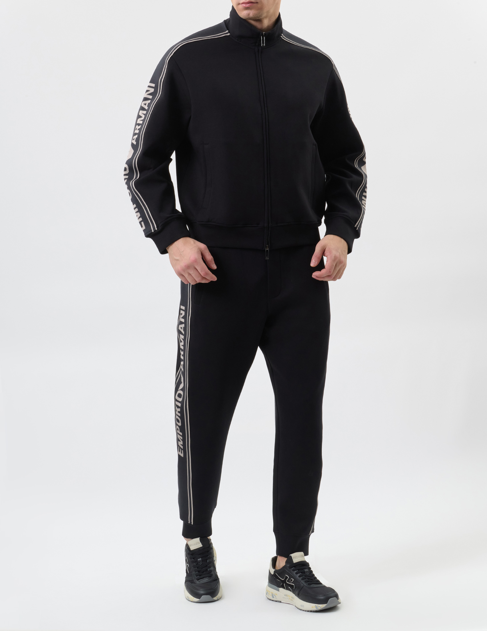 

Спортивный костюм, Черный